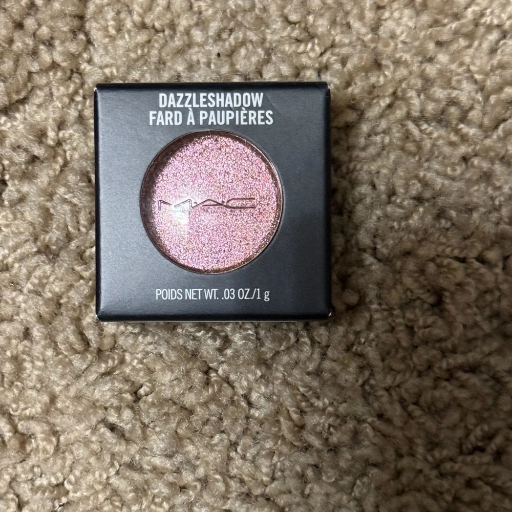 MAC Cosmetics Dazzleshadow in Slow/Fast/Slow - Picture 4 of 4